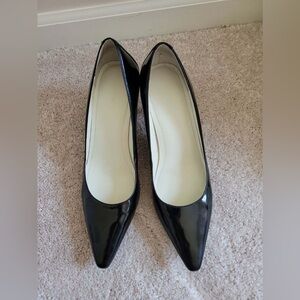 Black patent leather Calvin Klein heels Sz9